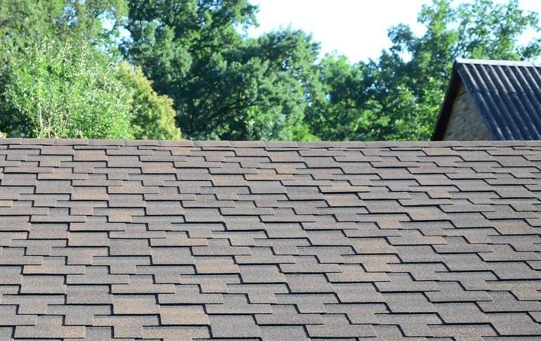 Roof inspection with photo documentation in Englewood, CO